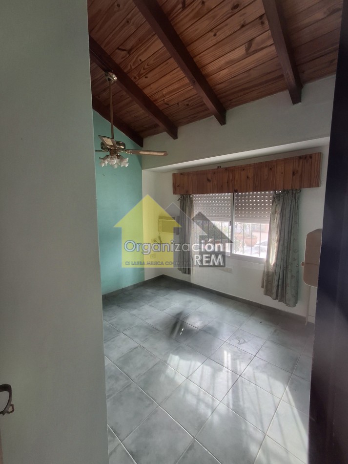 CASA EN ALQUILER, CALLE CHILE 682, B° SANTA RITA