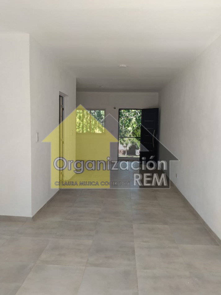 DEPARTAMENTO MONOAMBIENTE EN ALQUILER - CALLE 7 N° 2541, PA