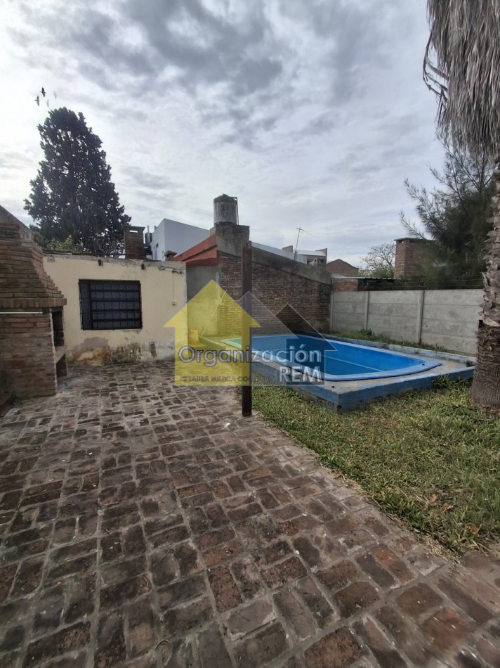 CASA EN ALQUILER, CALLE CHILE 682, B° SANTA RITA