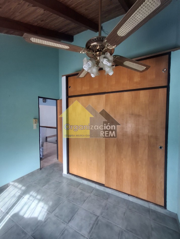 CASA EN ALQUILER, CALLE CHILE 682, B° SANTA RITA