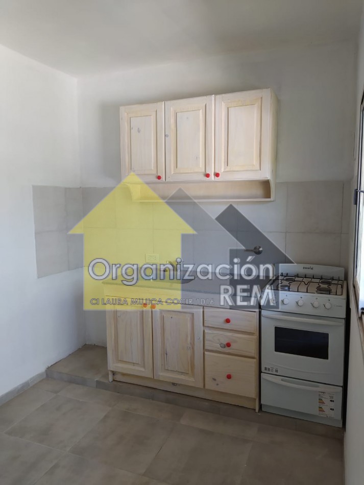 DEPARTAMENTO MONOAMBIENTE EN ALQUILER - CALLE 7 N° 2541, PA