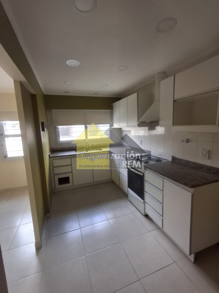 CASA EN ALQUILER - PJE BRASIL 724, GDRO BAIGORRIA